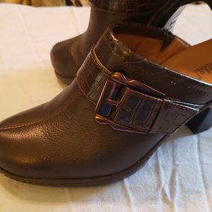 BJORNDAL MULES CLOGS Leather  BROWN 8M